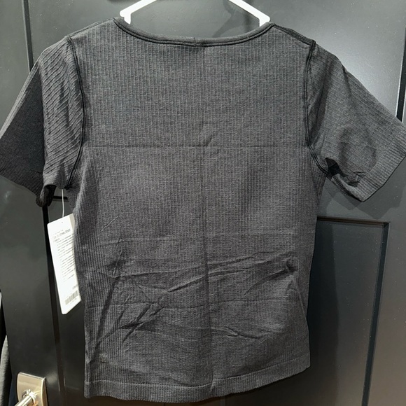 Lululemon Ebb to Street shirt - Picture 2 of 3